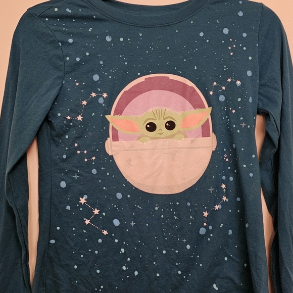 Girls Adorable Star Wars Baby Yoda Long Sleeve T-Shirt. Size X-Large 14/16 - Picture 1 of 8